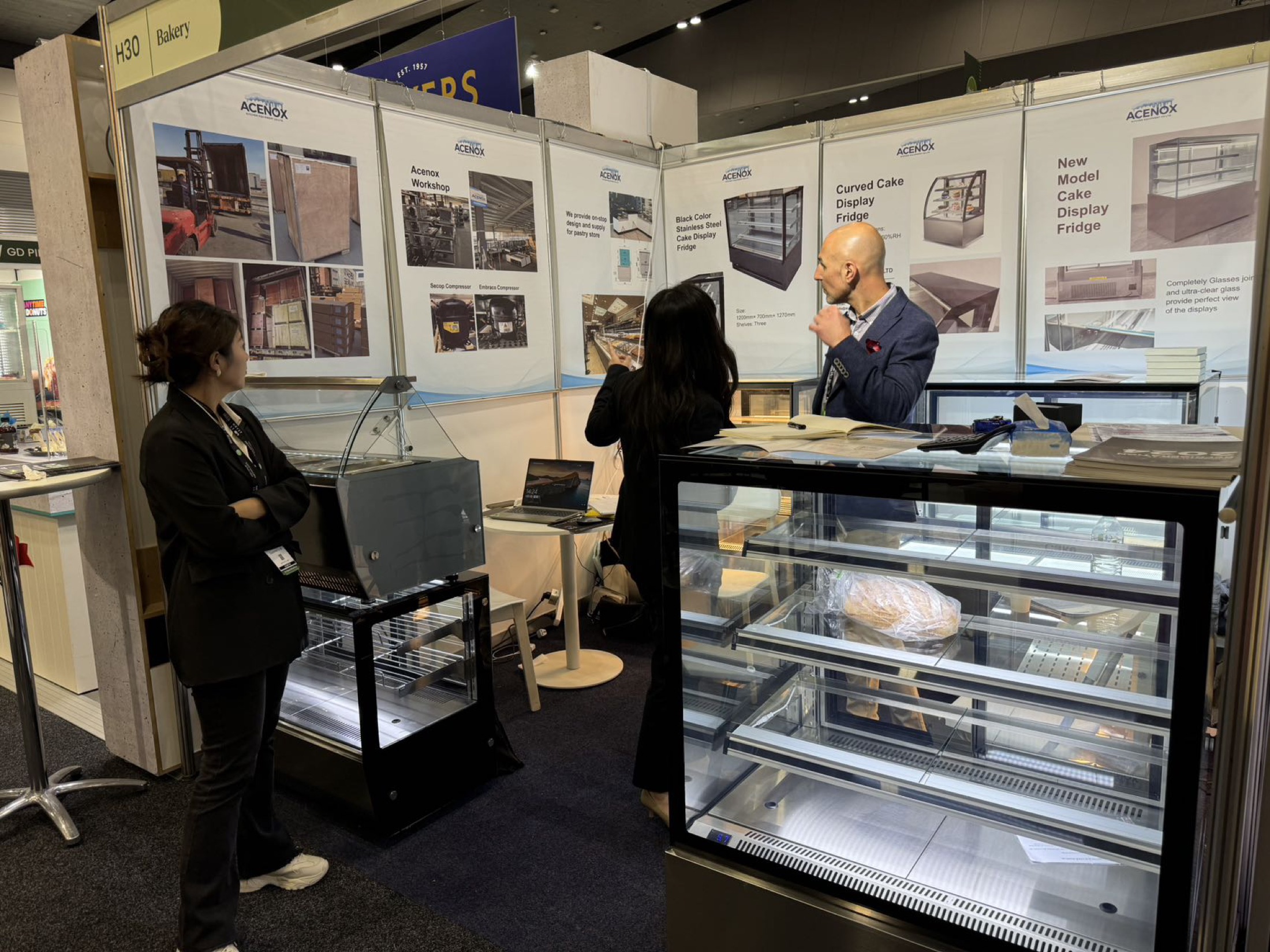Stand Acenox en feria internacional